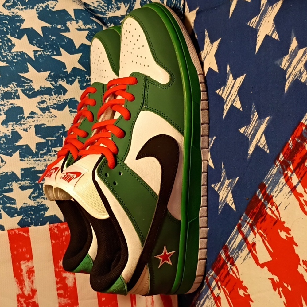 Nike Men's 2023 Green & White, Heineken Red Star Sneakers Size 12